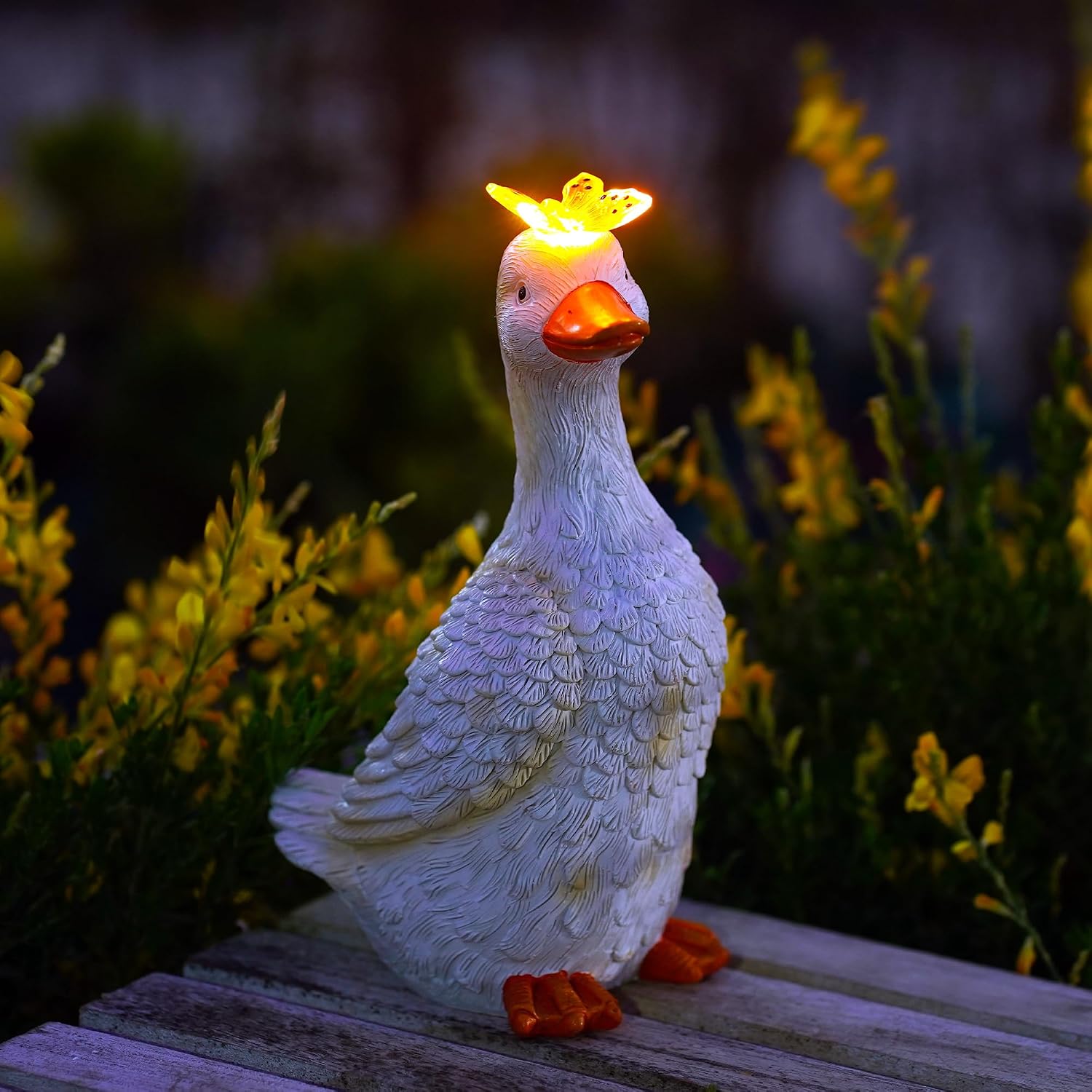 Durable resin material cute solar statue for yard use, warm LED glow, unique gift for mom & garden lovers, housewarming decor